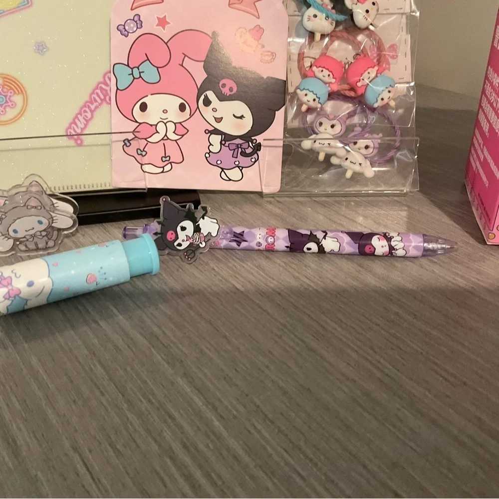 Sanrio Character 9 piece Stationery Bundle